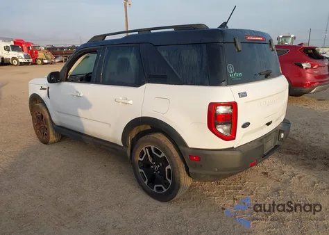 2021 Ford Bronco Sport Outer Banks z USA, uszkodzony, nr VIN 3FMCR9C68MRA63694